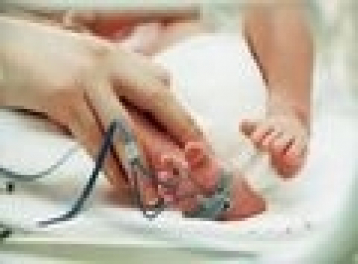 Новорожденному славутчанину нужна помощь