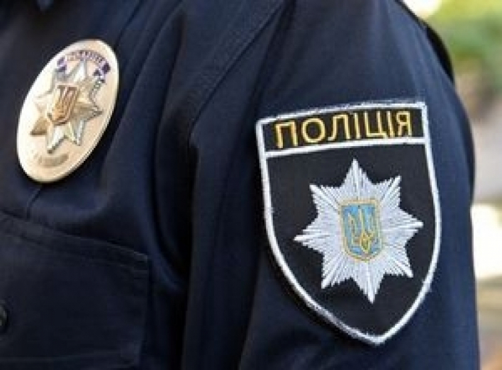 В центре Киева 30 человек украли шоколад из магазина