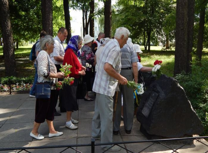 Вшанування пам'яті  жертв  війни  в Україні
