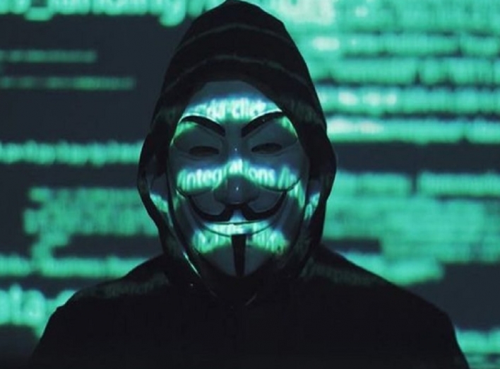 Найбільші білорусські банки атакували Anonymous