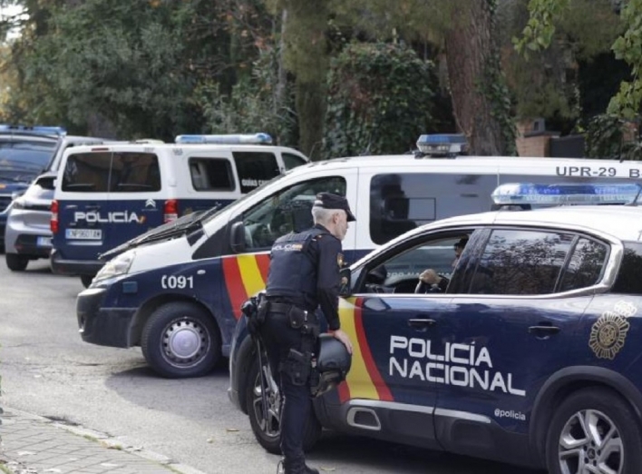 Окрім українського посольства у Мадриді, підозрілий пакунок отримала іспанська компанія, чию зброю отримує Україна