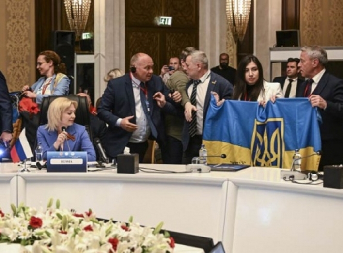 Українські делегати спробували зірвати виступ делегації РФ на саміті ПАЧЕС